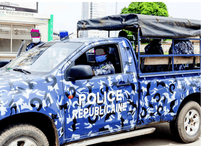 Godomey (Abomey-Calavi) : La police réalise une opération d'envergure avec 16 arrestations pour activités illicites